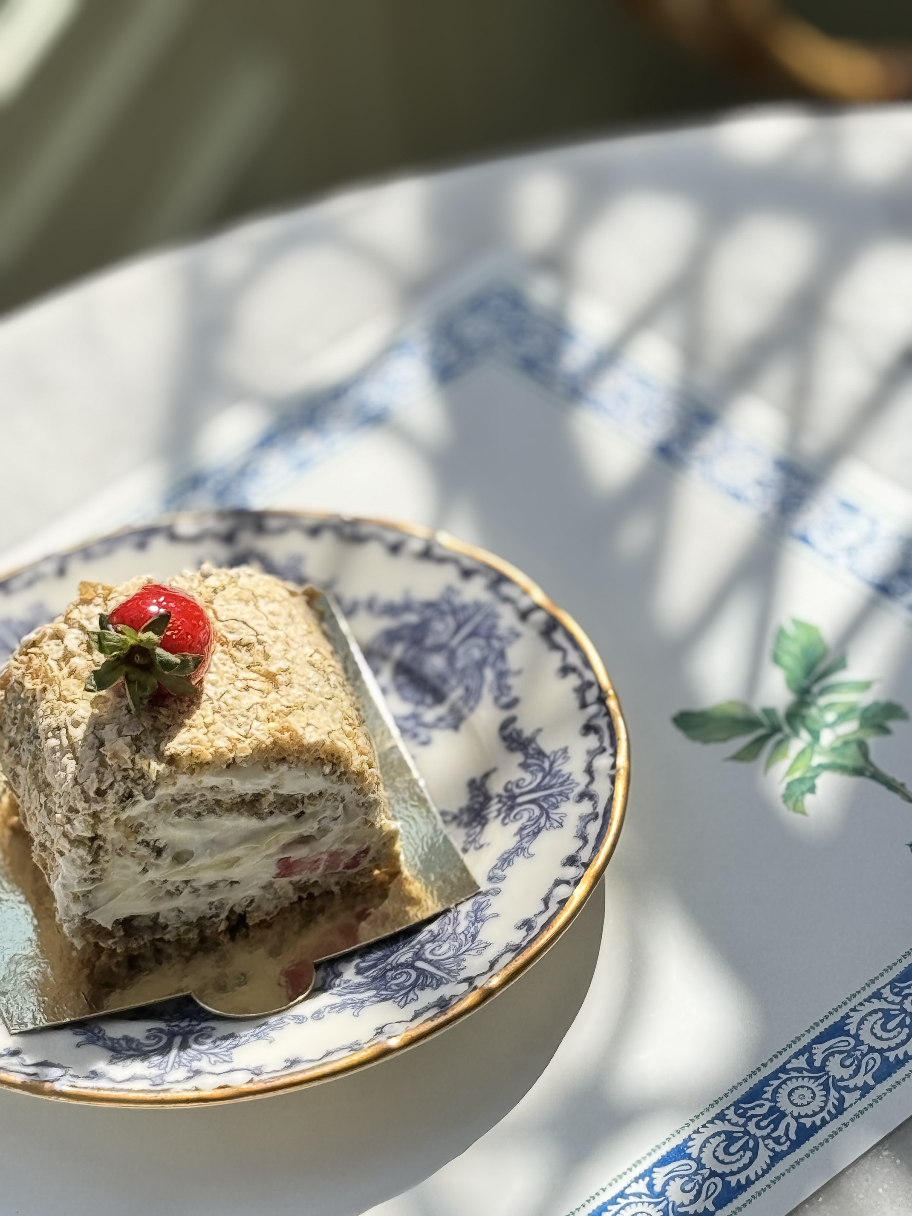 Fıstıklı Pavlova